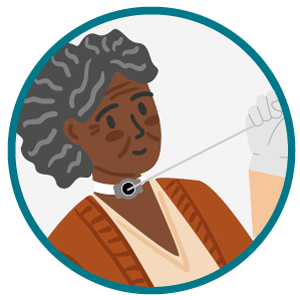 Paciente com traqueostomia: cuidador regulando a fita de fixação do estoma. Ilustração de mulher idosa com traqueostomia enquanto mão enluvada ajusta a fita branca do dispositivo ao redor do pescoço.